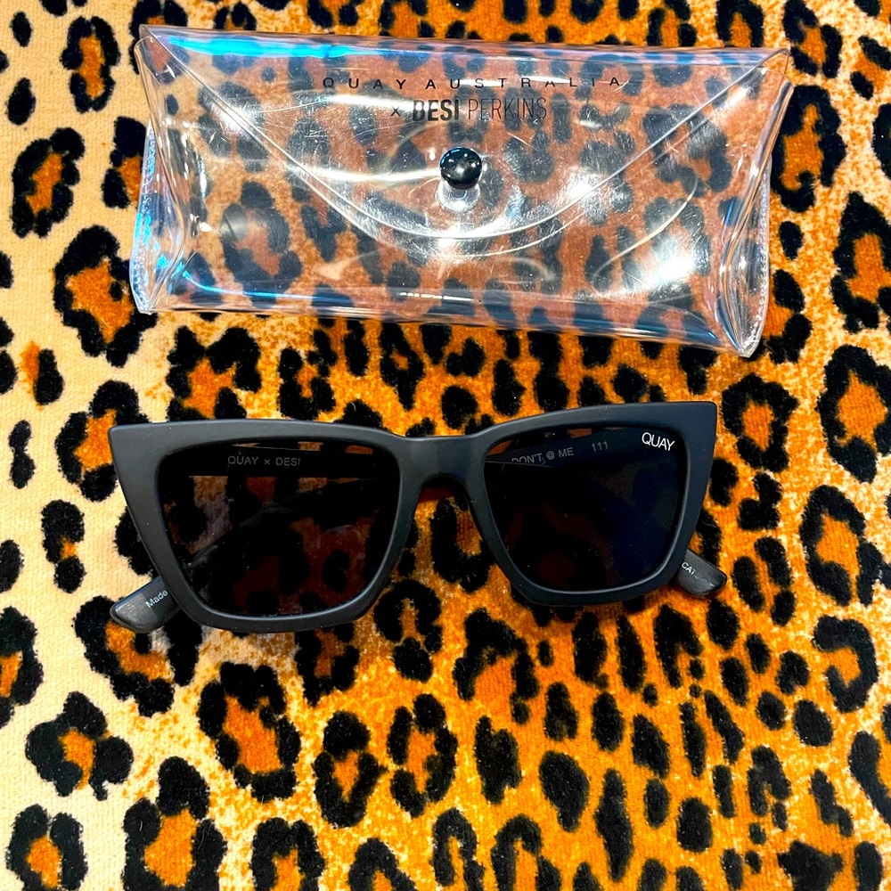 Quay sunglasses, never worn, cat eye style,black